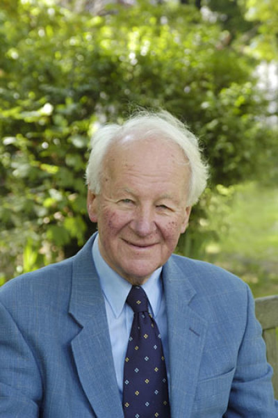 World Renowned evangelist and Biblical scholar Dr. John Stott died July 27, 2011, aged 90 in England.