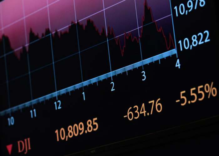 A screen displays the final numbers for the Dow Jones Industrial Average on the floor of the New York Stock Exchange, August 8, 2011. Panicked selling on heavy volume resulted in the S&P 500's worst day since December 2008, with every stock in the benchmark index ending in negative territory.