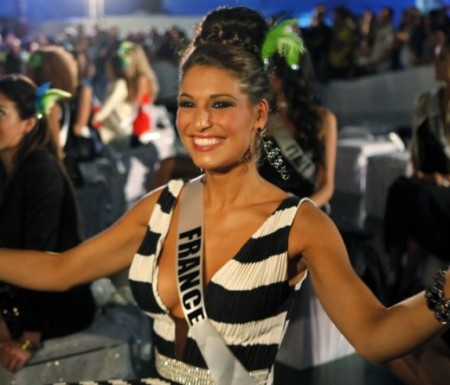 Miss France 2011 Laury Thilleman attends a samba dance class at the Vila Maria samba school in Sao Paulo September 4, 2011. The contestants are in Sao Paulo for the 2011 Miss Universe pageant which will be held on September 12.