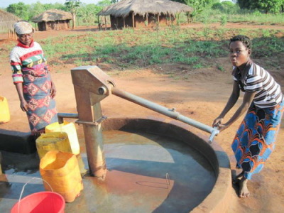 Women collecting water for their community.