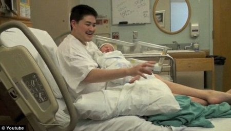 Thomas Beatie, the world's 'first pregnant man'