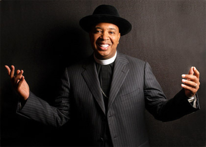 Rev. Run (born Joseph Ward Simmons) is seen this Twitter profile photo.