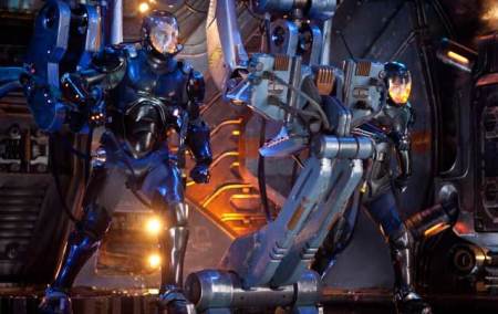 Still of Charlie Hunnam and Rinko Kikuchi in Pacific Rim