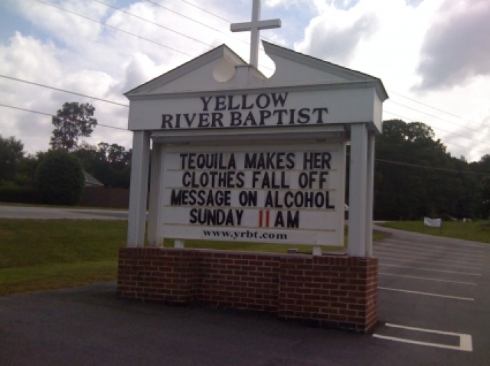 Credit : (Photo: http://www.funnychurchsigns.net/)