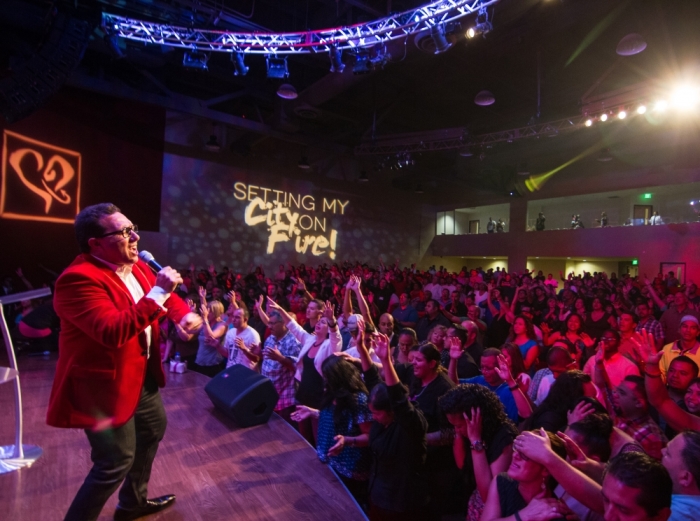 Pastor Sergio de la Mora speaking to his congregation, Cornerstone Church of San Diego, during The Heart Revolution conference.