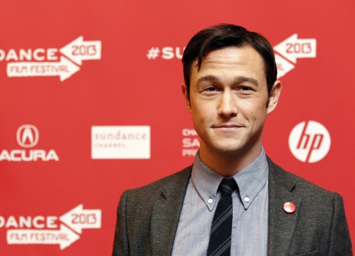 Cast member Joseph Gordon-Levitt poses at the premiere of 'Don Jon's Addiction' during the Sundance Film Festival in Park City, Utah January 18, 2013.