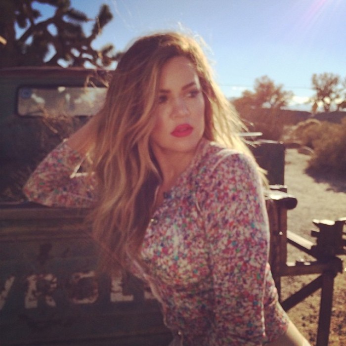 Khloe Kardashian poses for a selfie