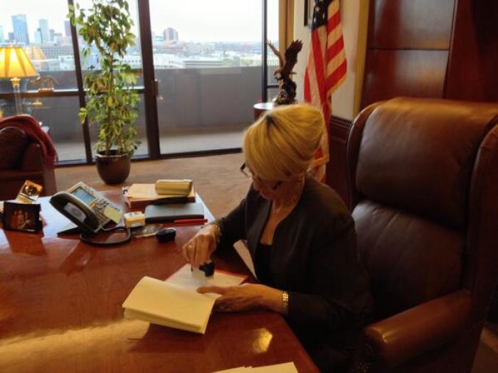 Arizona Gov. Jan Brewer vetoed the controversial religious freedom bill SB 1062 Wednesday evening.