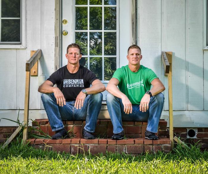 David (l) and Jason Benham (r).