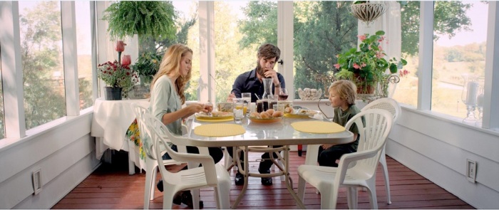 It's family time on a break from tour; the tension around the dinner table is thick. A brooding Jed seems to drift farther and farther away- remaining distant even when he is home.