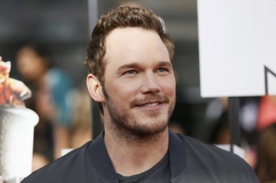 Actor Chris Pratt to play the lead role of Own in Jurassic World film.