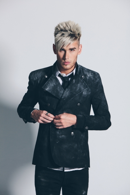 Acclaimed Christian singer Colton Dixon