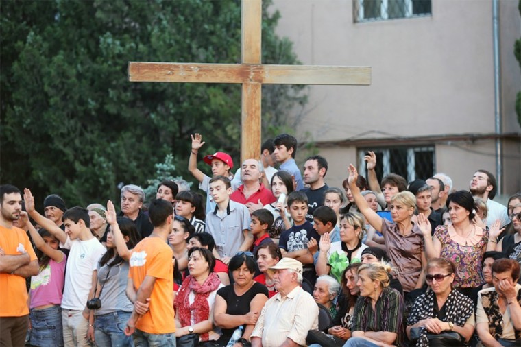 When Franklin Graham asked for people who wanted to commit their lives to Christ in Tbilisi, Georgia, to raise their hands, hundreds accepted the invitation. The June 6-8 Tbilisi Festival of Hope in Eastern Europe only happened because of the power of God. A fire the week of the event left the BGEA team scrambling to find a new location. The team also faced protests and other opposition. But in the end, thousands heard Franklin Graham preach the Gospel from a crowded church courtyard.