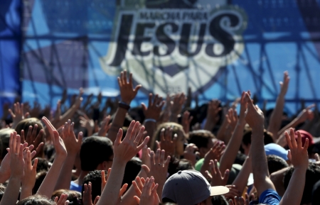 Thousands of people attend the Jesus Parade in downtown Sao Paulo, Brazil, June 4, 2015. The parade unites Christians and Evangelical churches in a public expression of faith, praising and worshipping Jesus Christ.