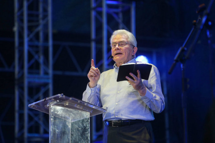 Evangelist Luis Palau speaks on stage on the Great Lawn at Central Park on July 11, 2015, in New York City.