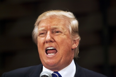 U.S. Republican presidential candidate Donald Trump gives an address at an event organized by the Greater Charleston Business Alliance and the South Carolina African American Chamber of Commerce in North Charleston, South Carolina, September 23, 2015.