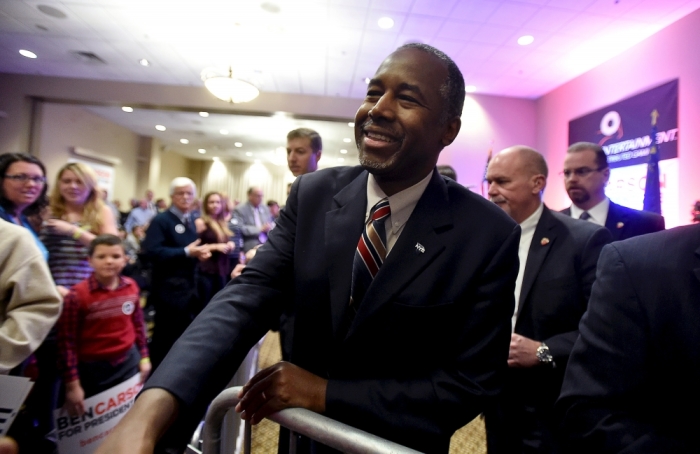 U.S. Republican presidential candidate Ben Carson greets supporters after speaking at a campaign event in Pahrump, Nevada, November 23, 2015.