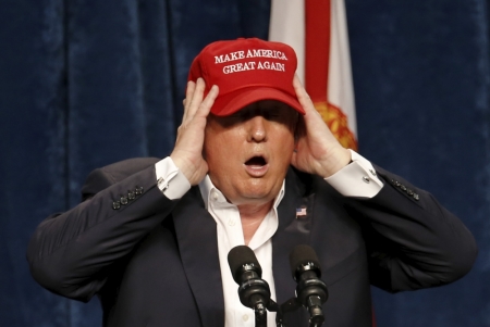 U.S. Republican presidential candidate Donald Trump speaks at a rally in Sarasota, Florida November 28, 2015.