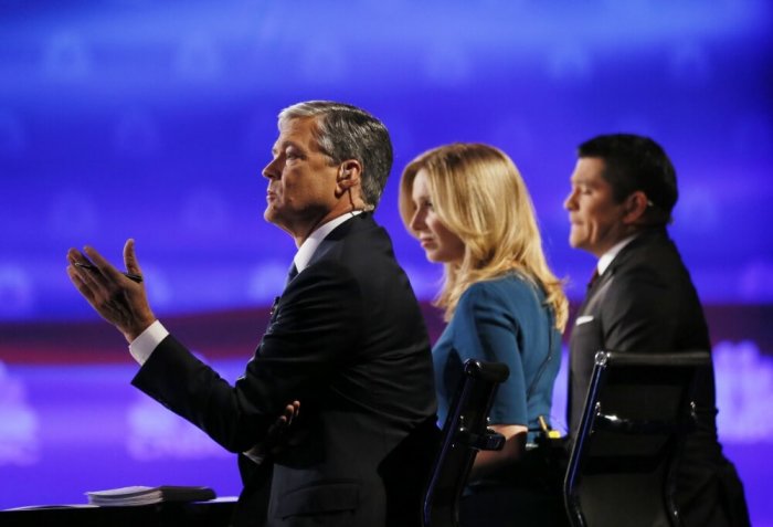 CNBC debate moderators (L-R) John Harwood, Becky Quick and Carl Quintanilla asks questions during the 2016 U.S. Republican presidential candidates debate in Boulder, Colorado, October 28, 2015.