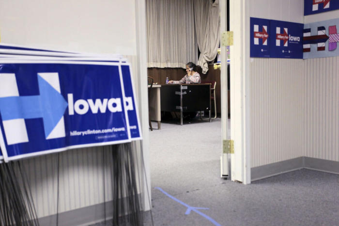 Chandra Gangareddy calls to encourage people to caucus at the Des Moines office of U.S. Democratic presidential candidate Hillary Clinton in Des Moines, Iowa, January 29, 2016.