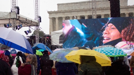 United Cry DC16. On April 9, 2016, many hundreds gathered to pray and worship at the Lincoln Memorial.