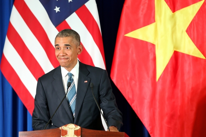 U.S. President Barack Obama attends a press conference at the International Convention Center in Hanoi, Vietnam, 23 May 2016.