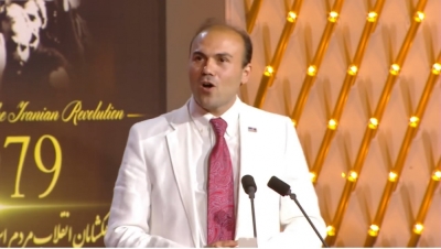 Pastor Saeed Abedini speaking at the #FreeIran Grand Gathering 2016 in Paris on July 9, 2016.