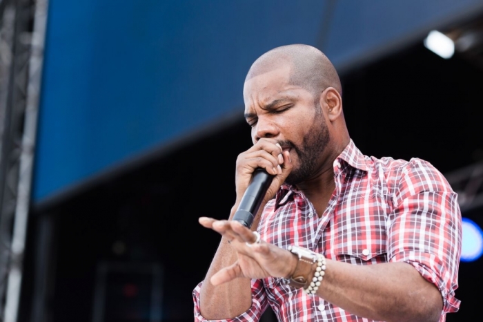 Kirk Franklin prays at Together 2016, July 16, 2016.