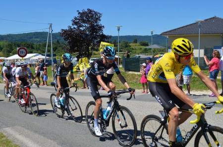 Chris Froome (yellow jersey) leading the peloton in 2016 Tour de France.