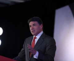 Rick Perry Signs Texas Abortion Legislation: 5-Month Abortions Illegal, 30 Clinics' Existence Threatened