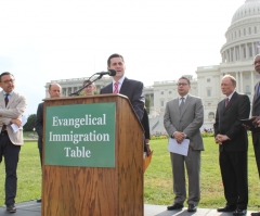 Are Evangelical Leaders Misrepresenting Evangelicals on Immigration Reform?