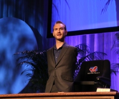 Inspirational Evangelist Nick Vujicic Signs Multi-Book Deal