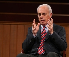 'Strange Fire' Conference: John MacArthur Calls Out Charismatic Movement as 'Unfaithful'