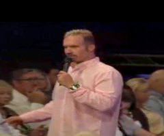 Pastor Ron Carpenter Addresses His Confession of Wife's Adultery; 40 Pastors, Including Steven Furtick, Joined Him at Church