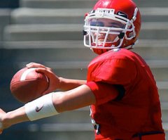 Heisman Trophy Hopeful and Fresno State Quarterback, Derek Carr, Says Faith and Family More Important Than Football