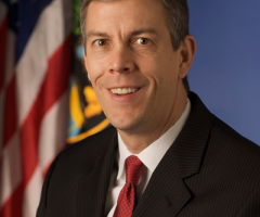 Common Core Critics Are 'White, Suburban Moms' Opposed to Progress, Education, Arne Duncan Says