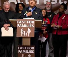 Jim Wallis, Joe Kennedy Begin Fast for Immigration Reform Legislation