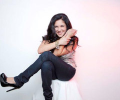 Jaci Velasquez Kicks off Her 2013 Christmas Tour