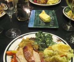 6 Bible Verses for When Your Family's Christmas Dinner Gets Awkward