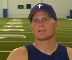 Christian Ex-QB Jon Kitna is Making $53,000 to Play 1 Week in the NFL - This is What He's Doing With the Money