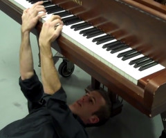 This Guy Plays the Piano Backwards and Blows Your Mind (VIDEO)