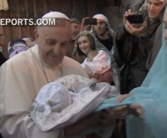 Why is Pope Francis Carrying a Baby Sheep on His Shoulders? (VIDEO)