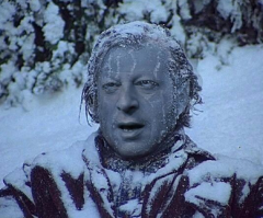 Al Gore Freezes to Death While Trying to Prove There'll Be No Ice in 2014; Twitter Joke at Al Gore Goes Viral