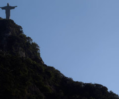 Christ the Redeemer Struck by Lightning; Amazing Photos Capture Moment