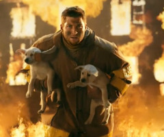 Tim Tebow Goes Wild in T-Mobile Super Bowl Ads: Leads Rock Band, Plays on Moon, Saves Puppies (VIDEO)