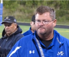 Students and Community Rally Around Coach Banned From Praying at Football Games