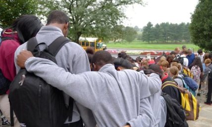 Alabama Lawmaker Wants Public Schools to Start Each Day With a Prayer