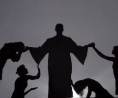 Beautiful Shadow Dance That Will Move You and Make You Feel God's Presence (VIDEO)