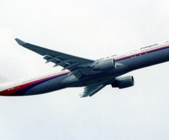 MH 370 Hijack Theory Re-Emerges With Reports of Co-Pilot's Attempt to Make Mid-Flight Phone Call