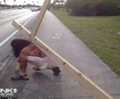 Fla. Authorities Remove Bloody Crucified Jesus Display From Busy Intersection